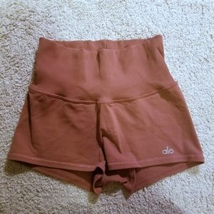 Alo Aura Shorts xs